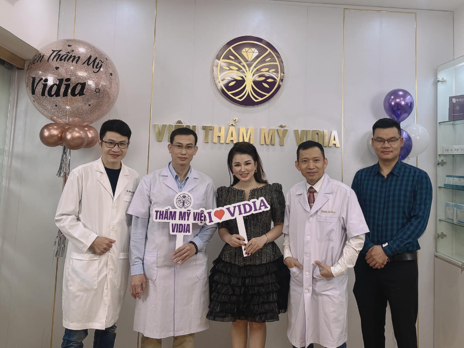 Đội ngũ bác sĩ chuyên nghiệp Viện thẩm mỹ Vidia